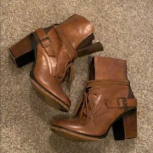 Pierre Dumas booties EUC